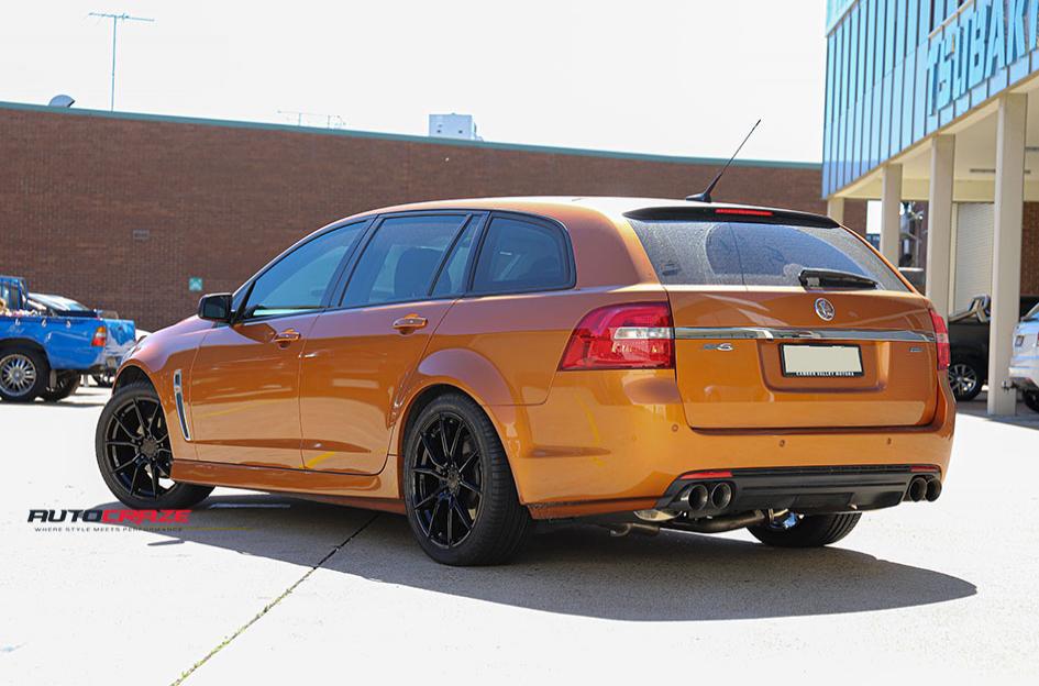 HOLDEN COMMODORE VF VENOM GLOSS BLACK